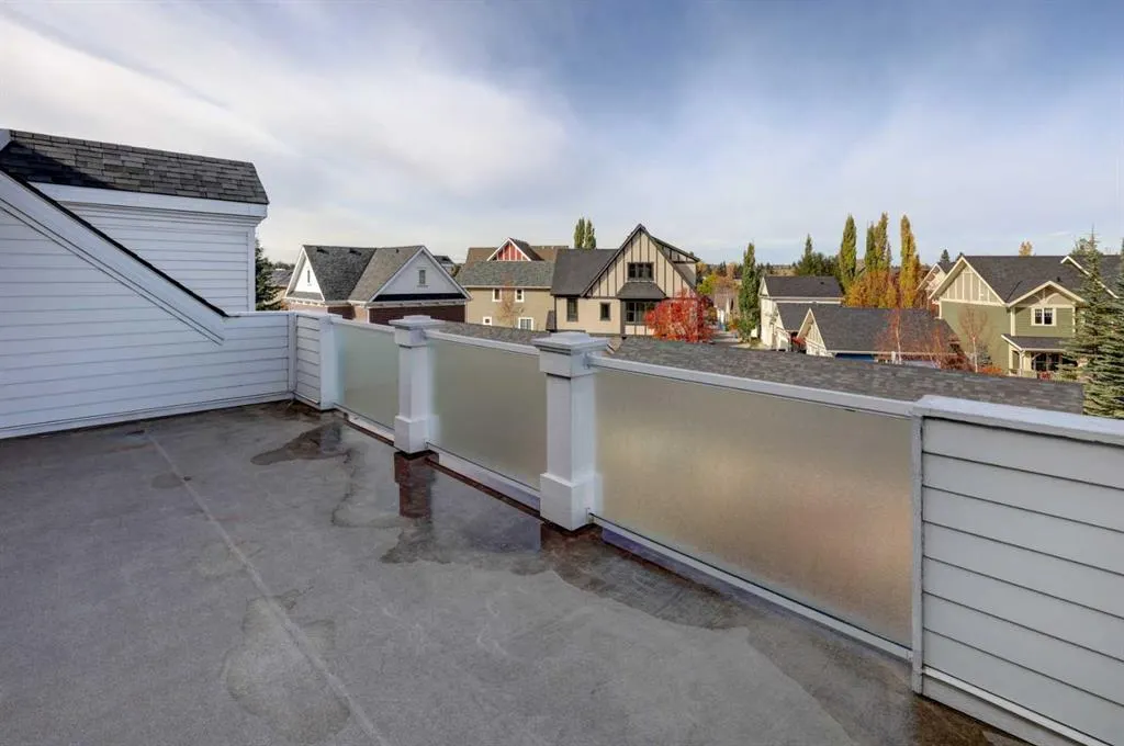 68 Victoria Cross Boulevard SW