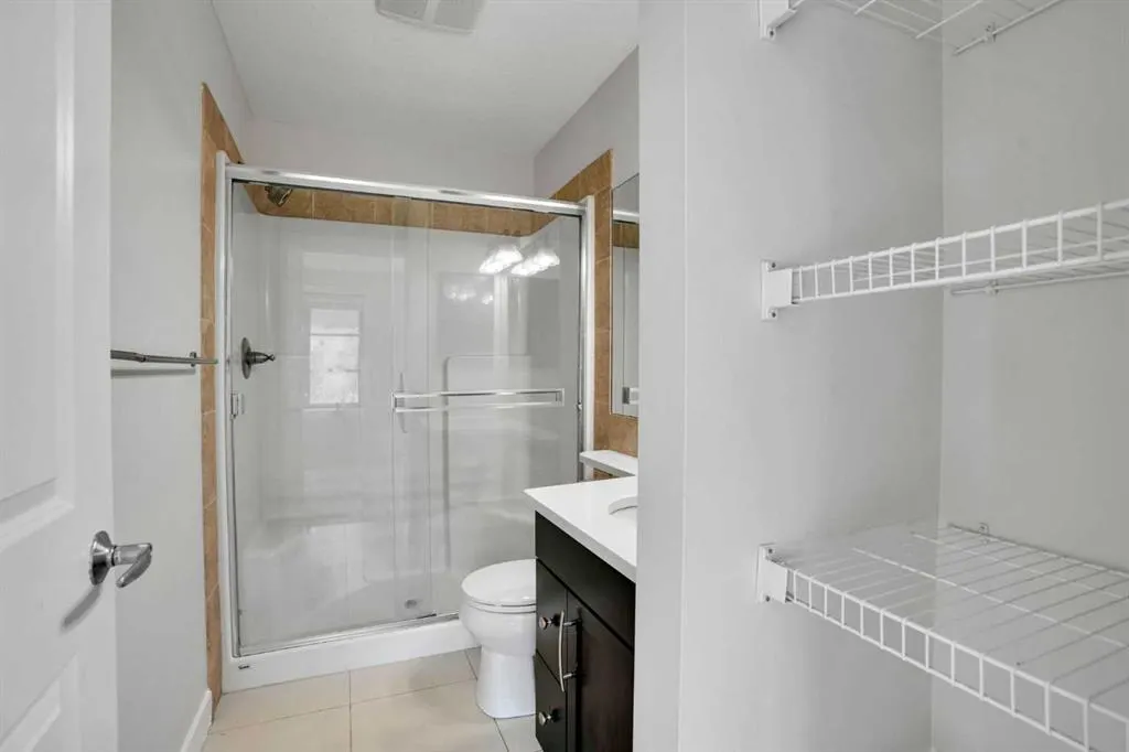 37 Aspen Hills Common SW