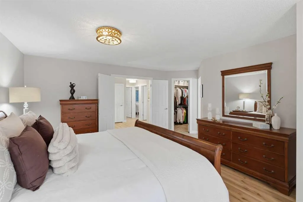 211 Douglasview Road SE