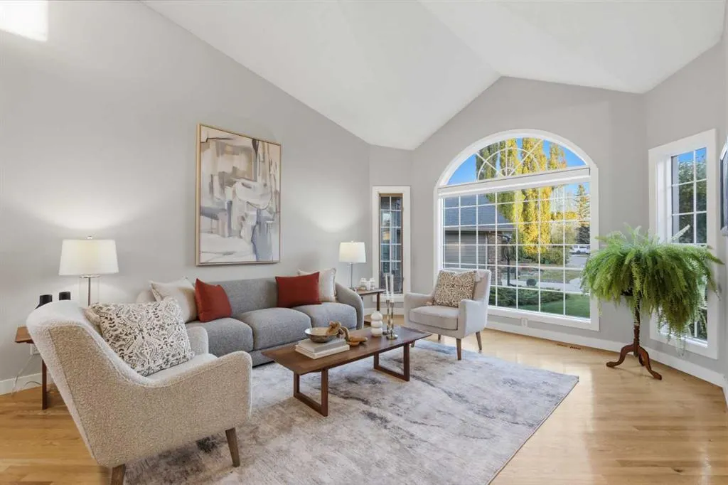 211 Douglasview Road SE