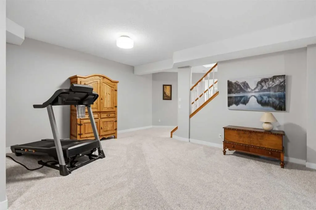 211 Douglasview Road SE