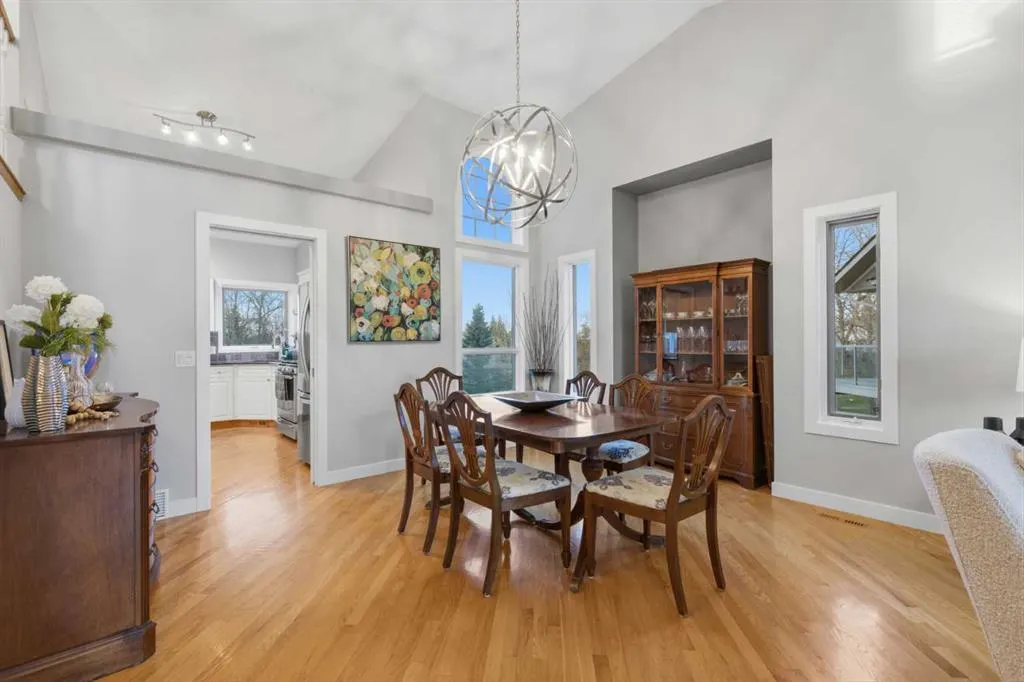 211 Douglasview Road SE