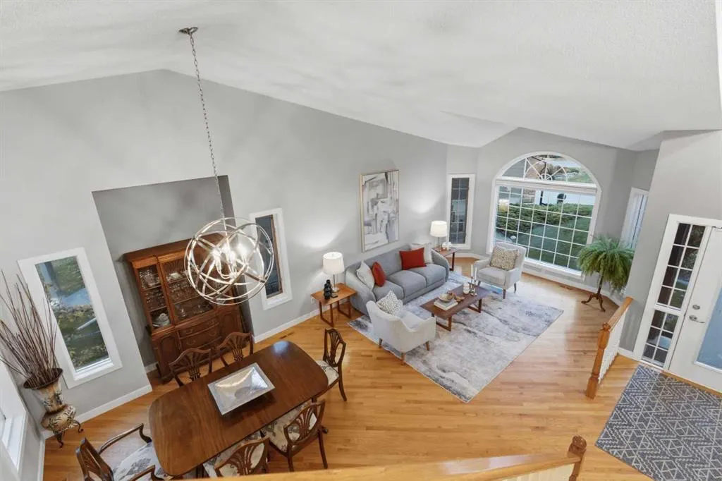 211 Douglasview Road SE