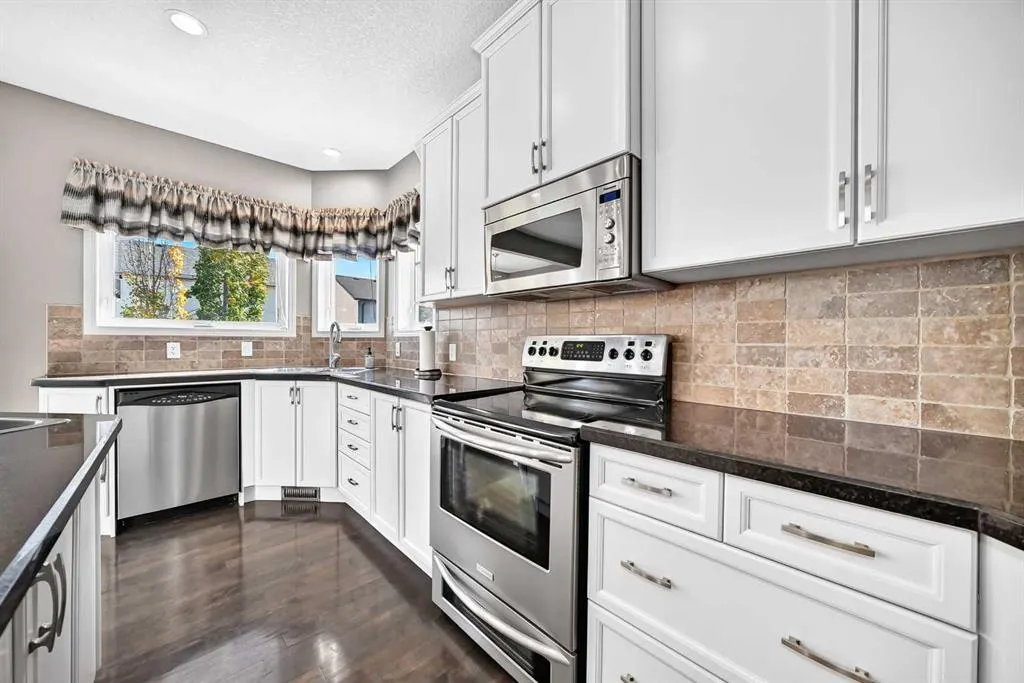 152 Hawkmere Way