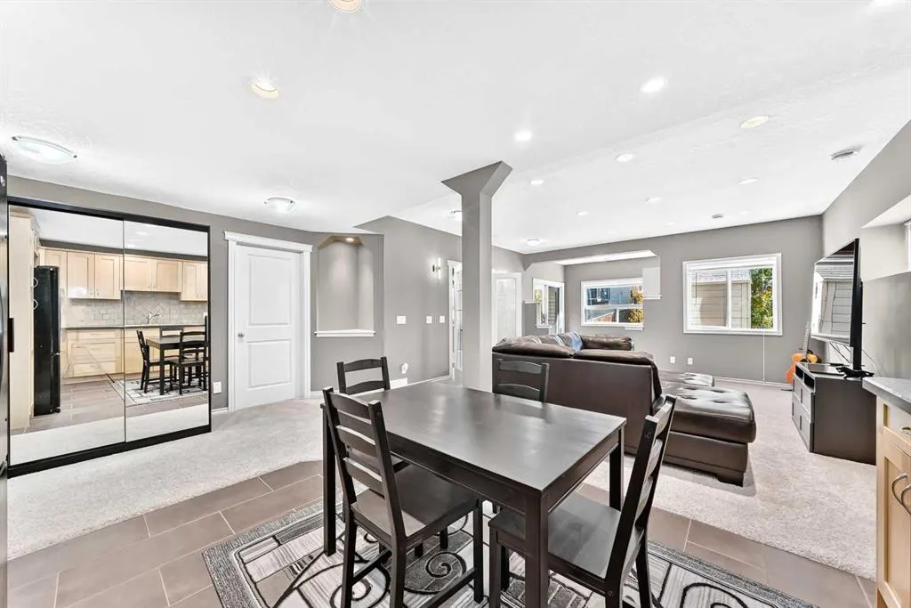 152 Hawkmere Way