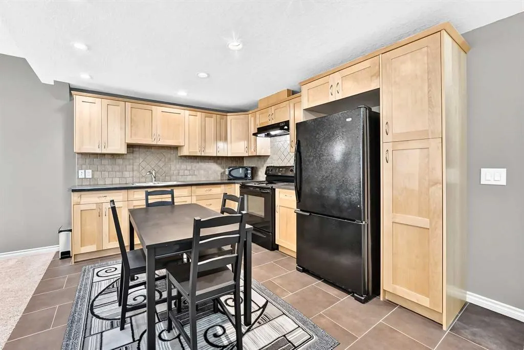 152 Hawkmere Way