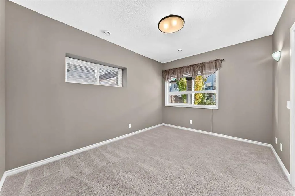 152 Hawkmere Way