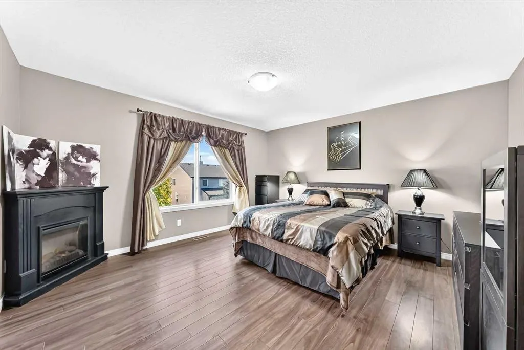 152 Hawkmere Way