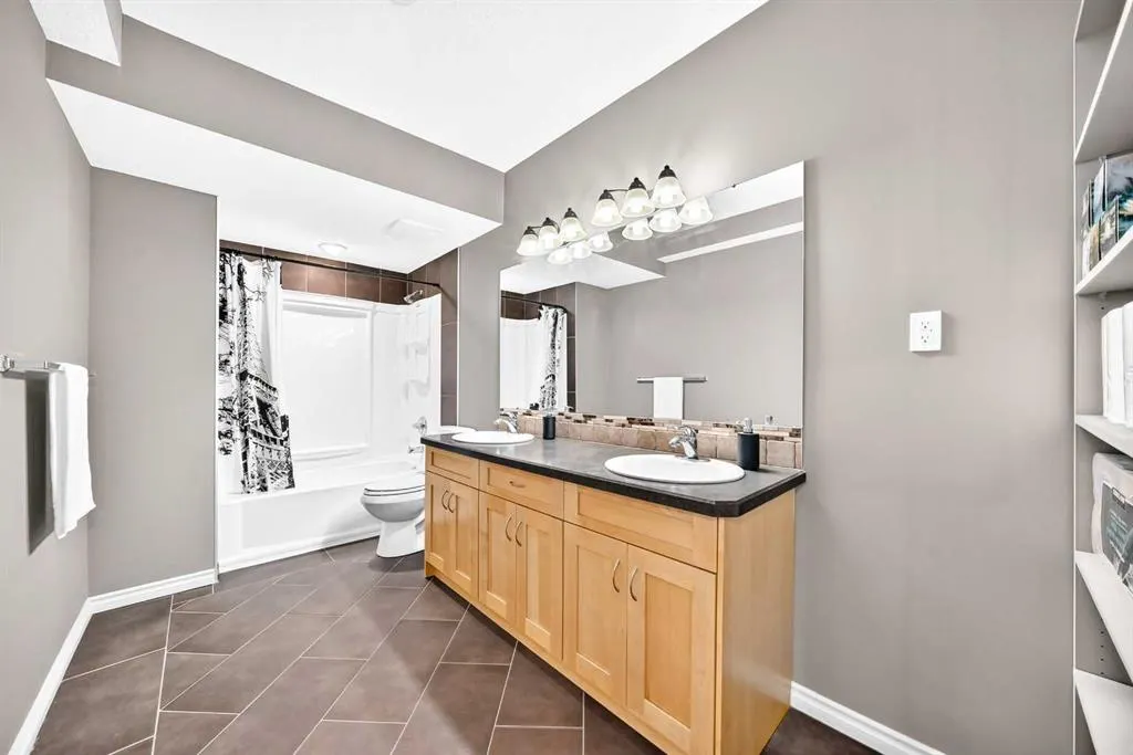 152 Hawkmere Way