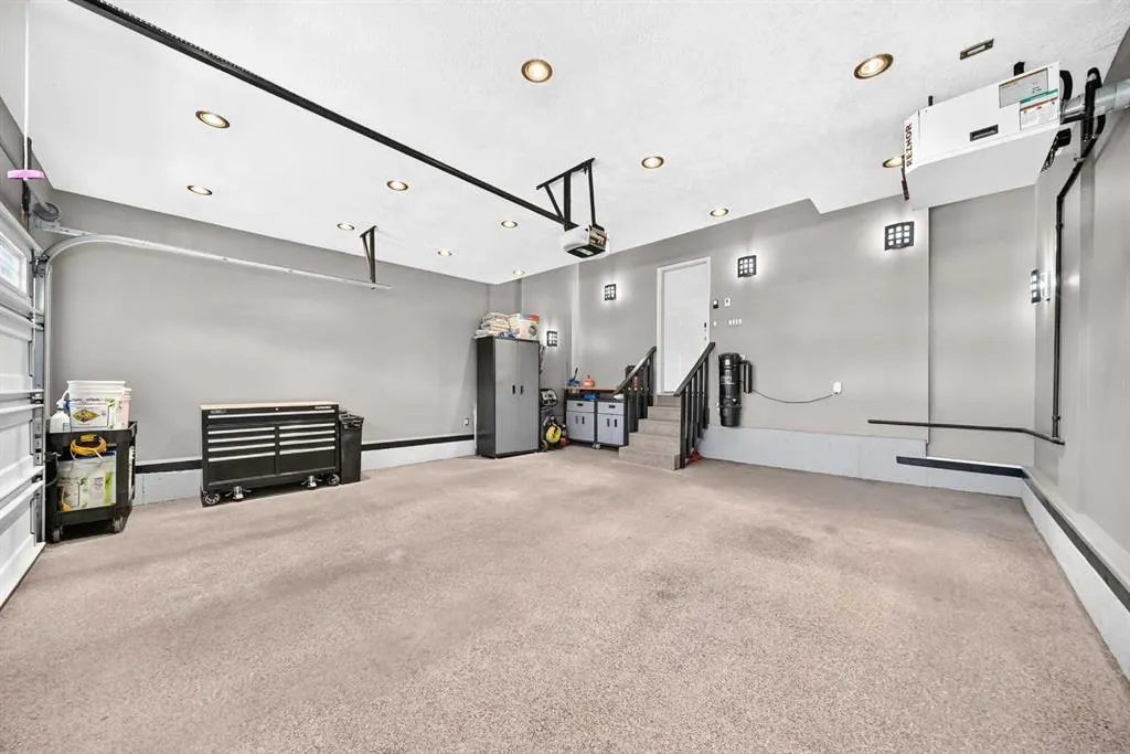 152 Hawkmere Way