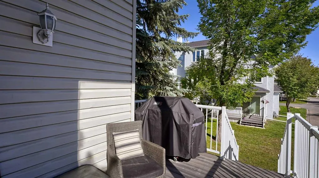 192 Inglewood Cove SE
