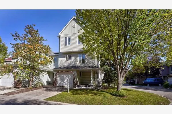 192 Inglewood Cove SE