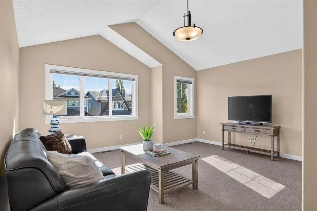 38 Auburn Sound Circle SE