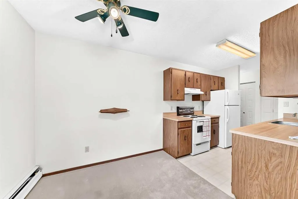 366 94 Avenue SE #17