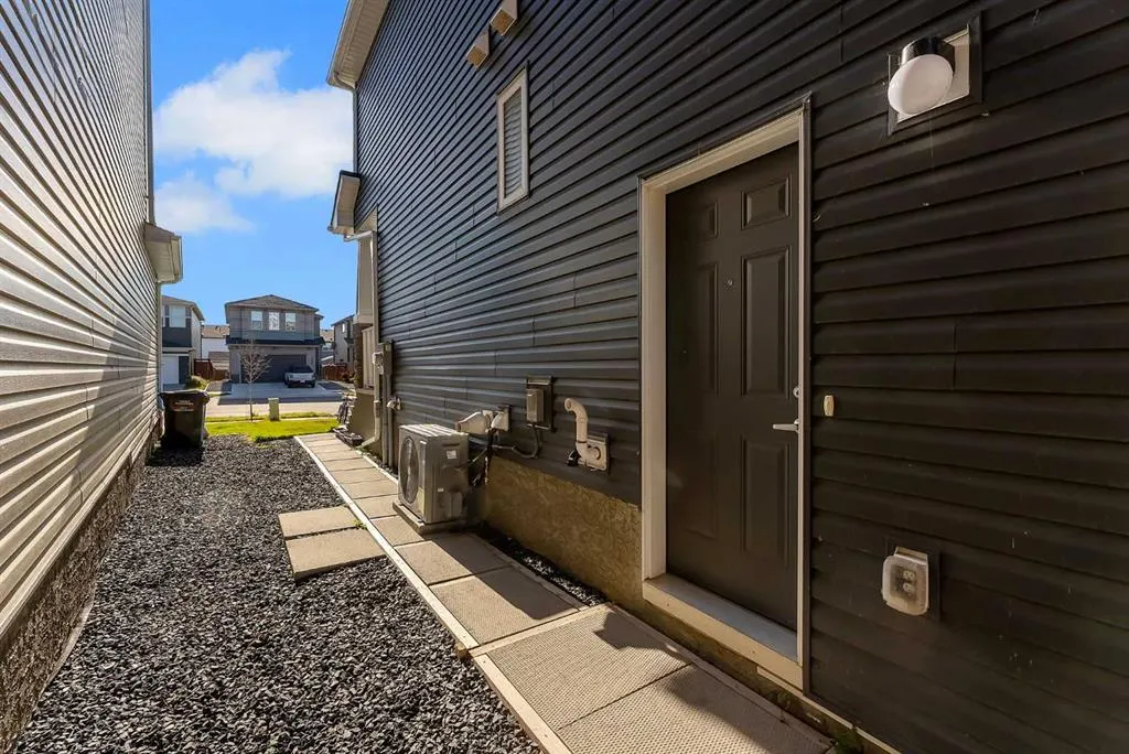 144 Hotchkiss Way SE