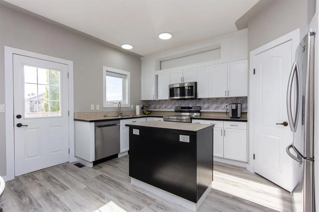 55 Viscount Drive