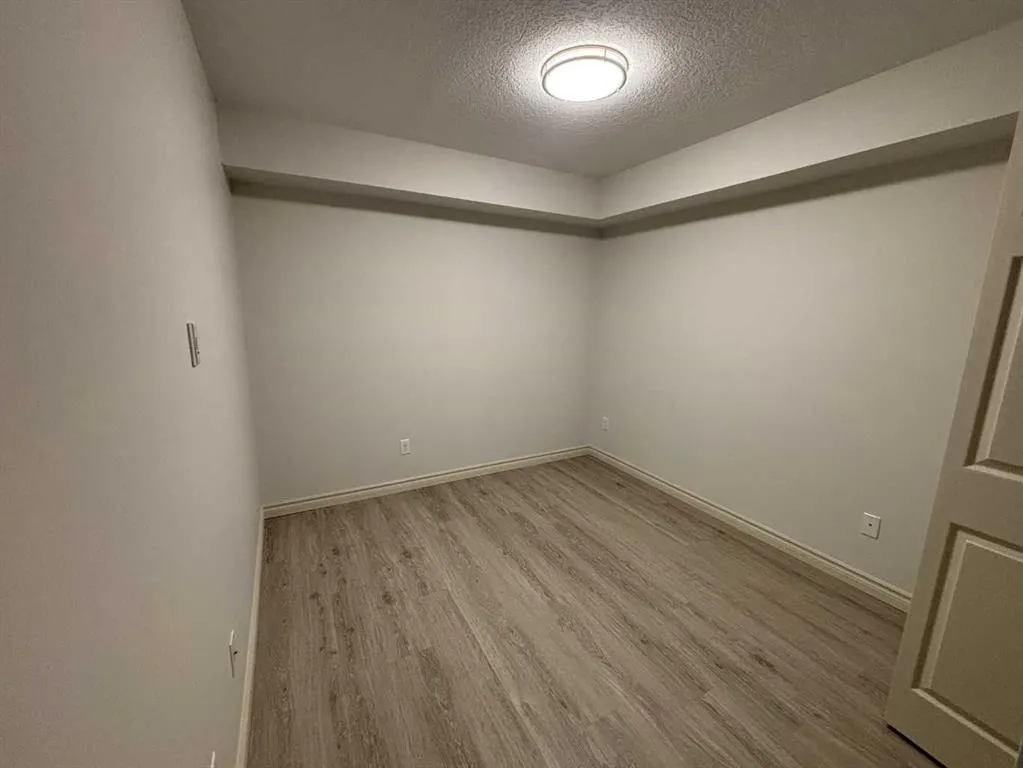 304 Cranberry Park SE #204