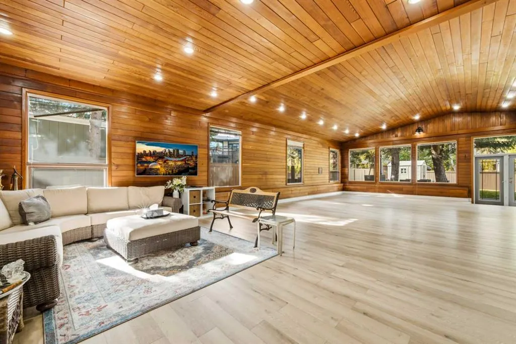 340 Pump Hill Gardens SW