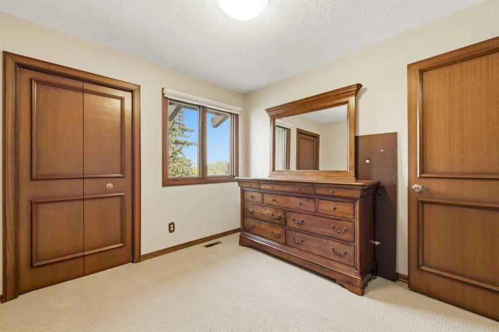 340 Pump Hill Gardens SW