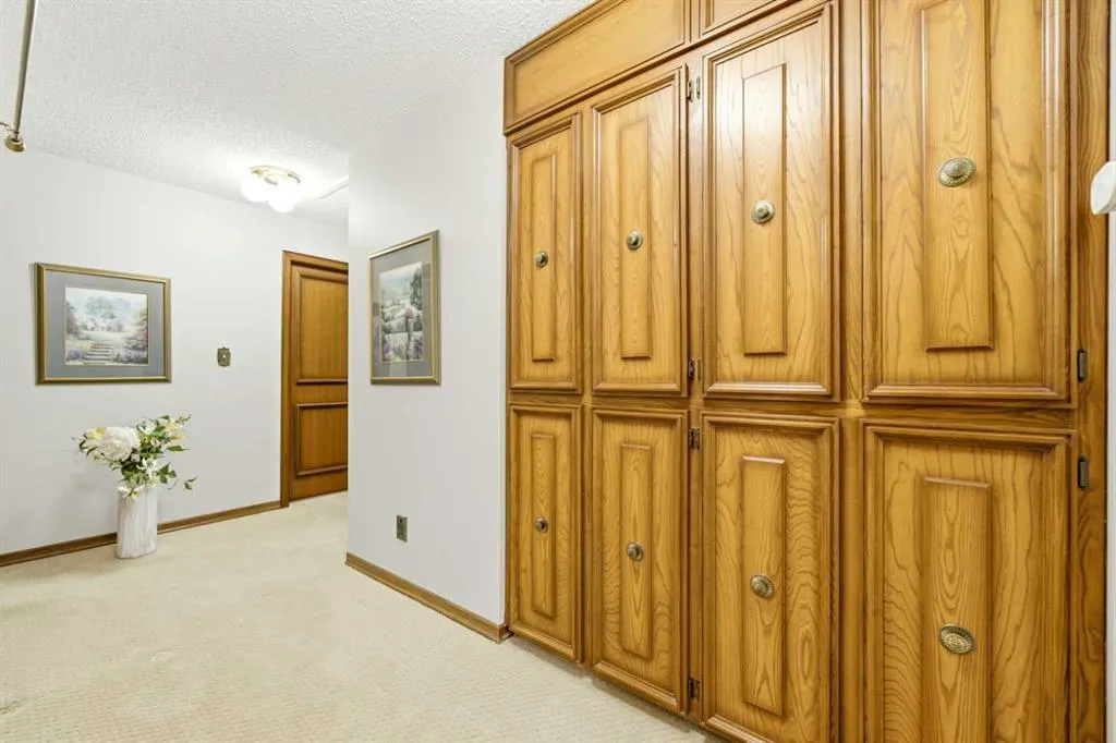 340 Pump Hill Gardens SW