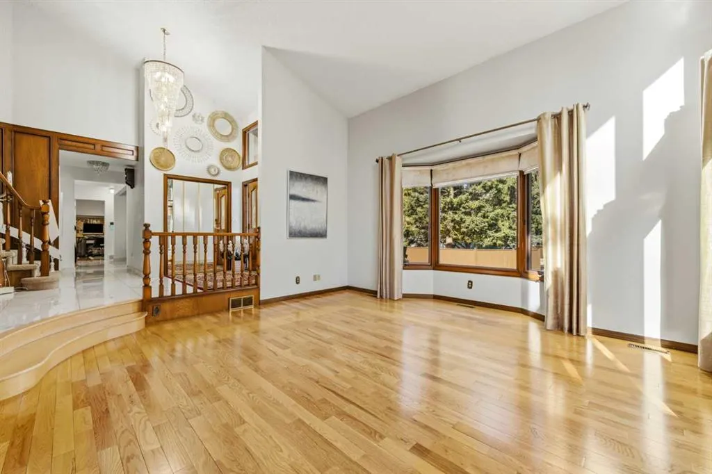 340 Pump Hill Gardens SW
