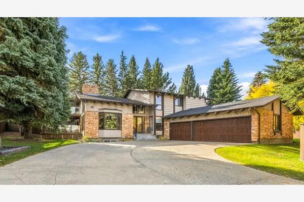 340 Pump Hill Gardens SW