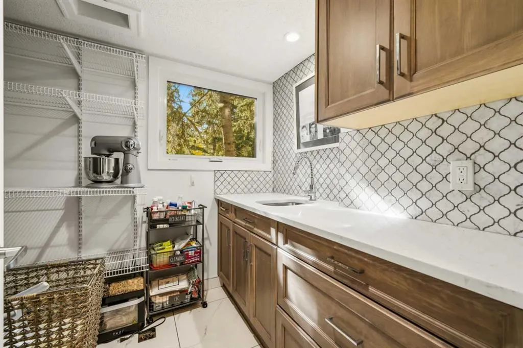 340 Pump Hill Gardens SW