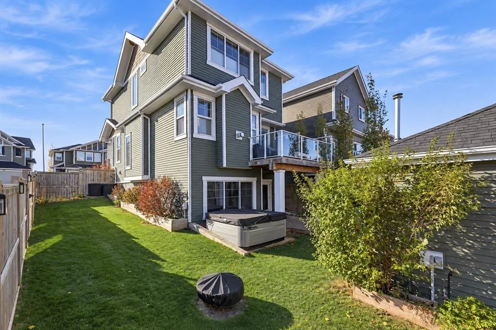 485 River Heights Crescent