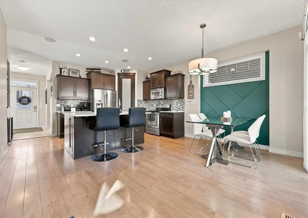 485 River Heights Crescent