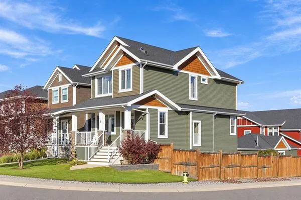 485 River Heights Crescent