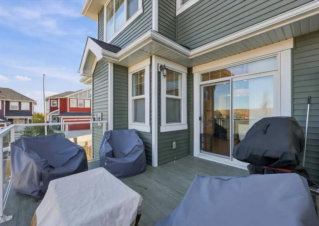 485 River Heights Crescent