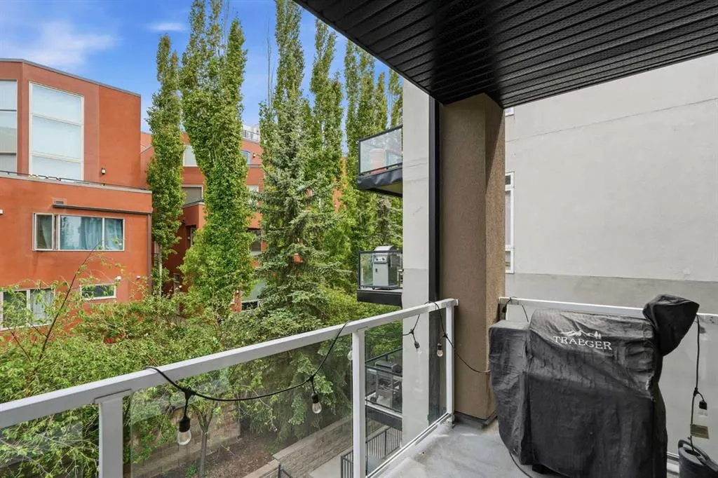 532 5 Avenue NE #305
