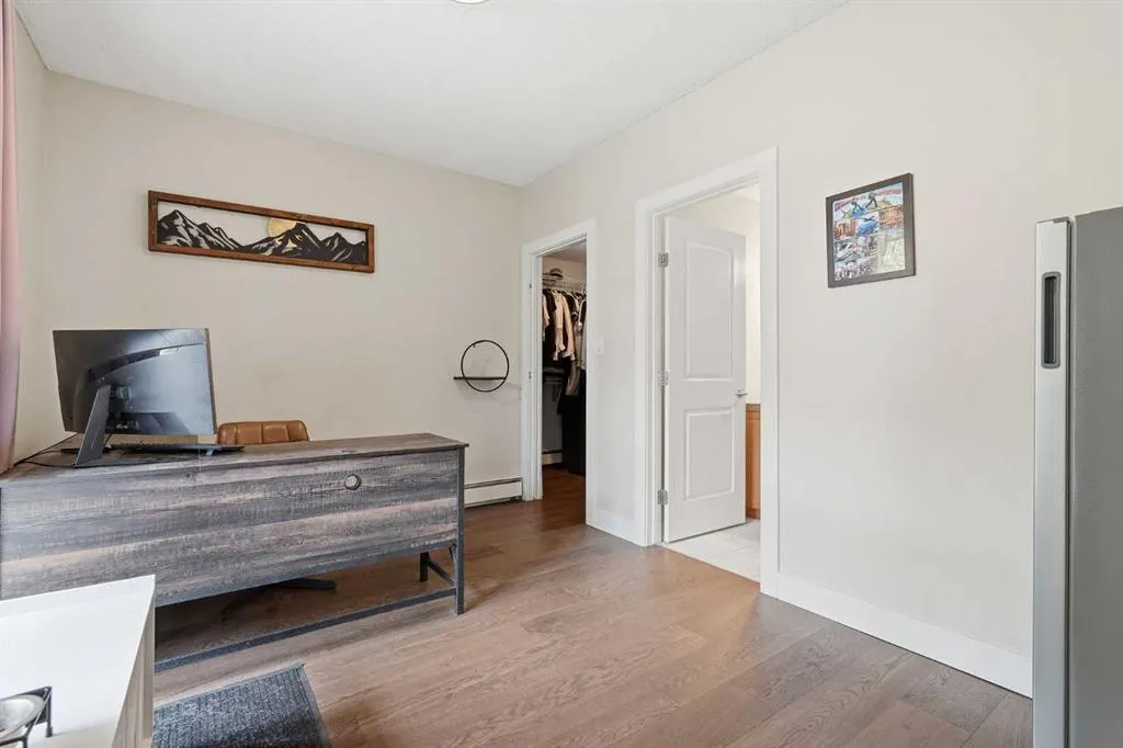 532 5 Avenue NE #305