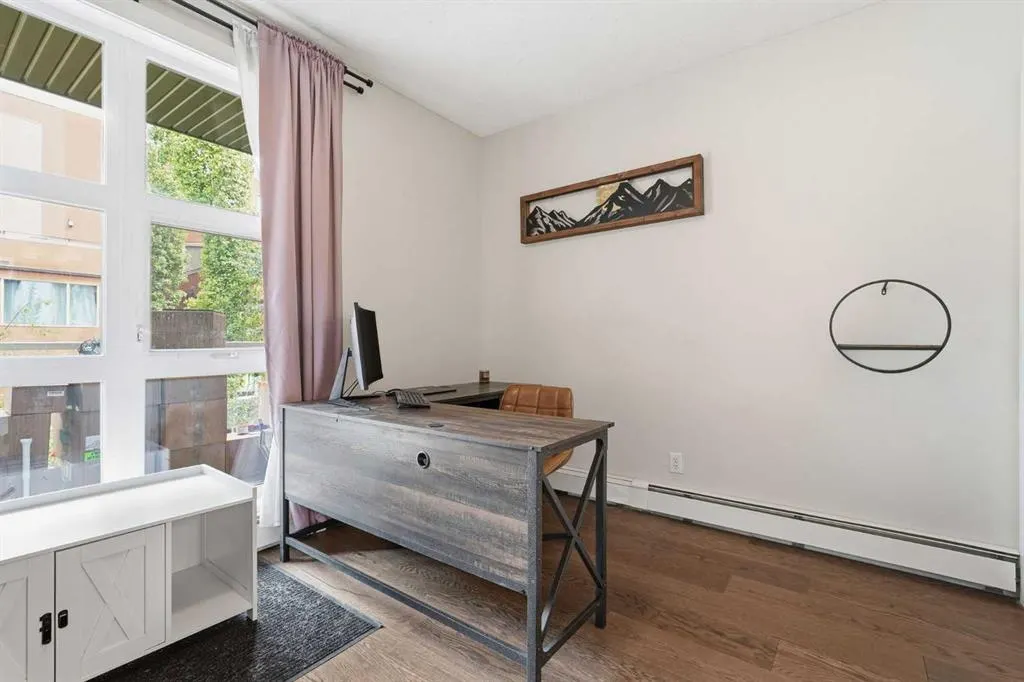 532 5 Avenue NE #305