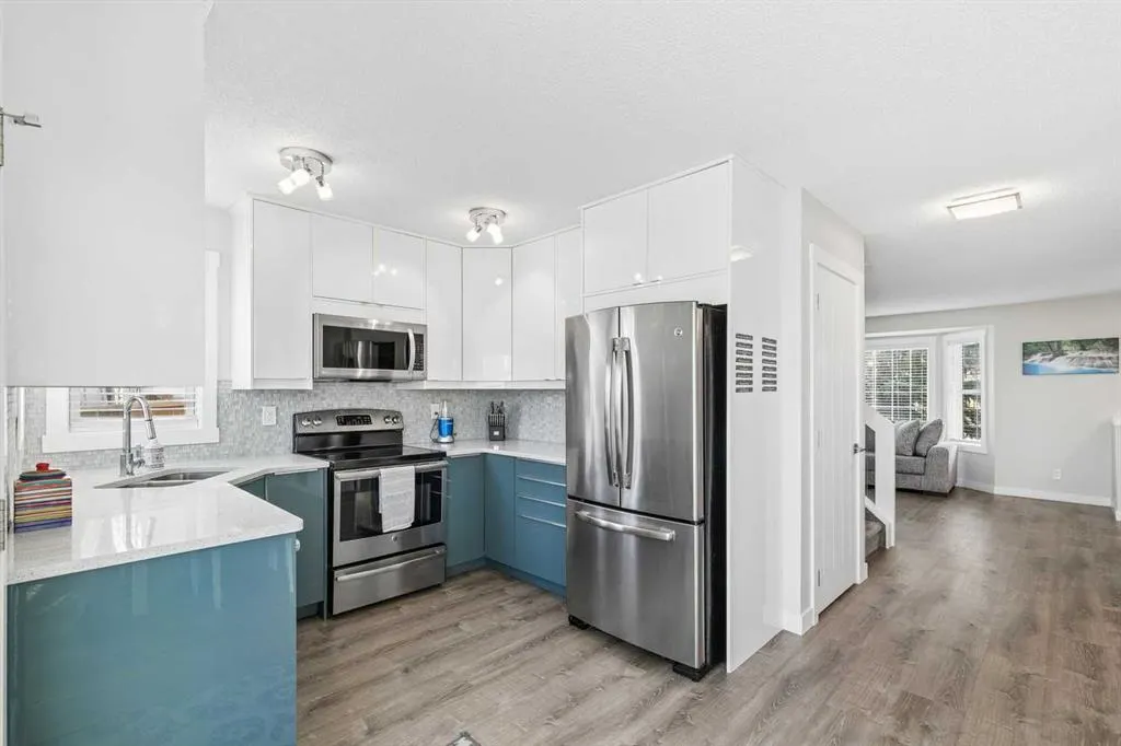 2003 Country Hills Circle NW