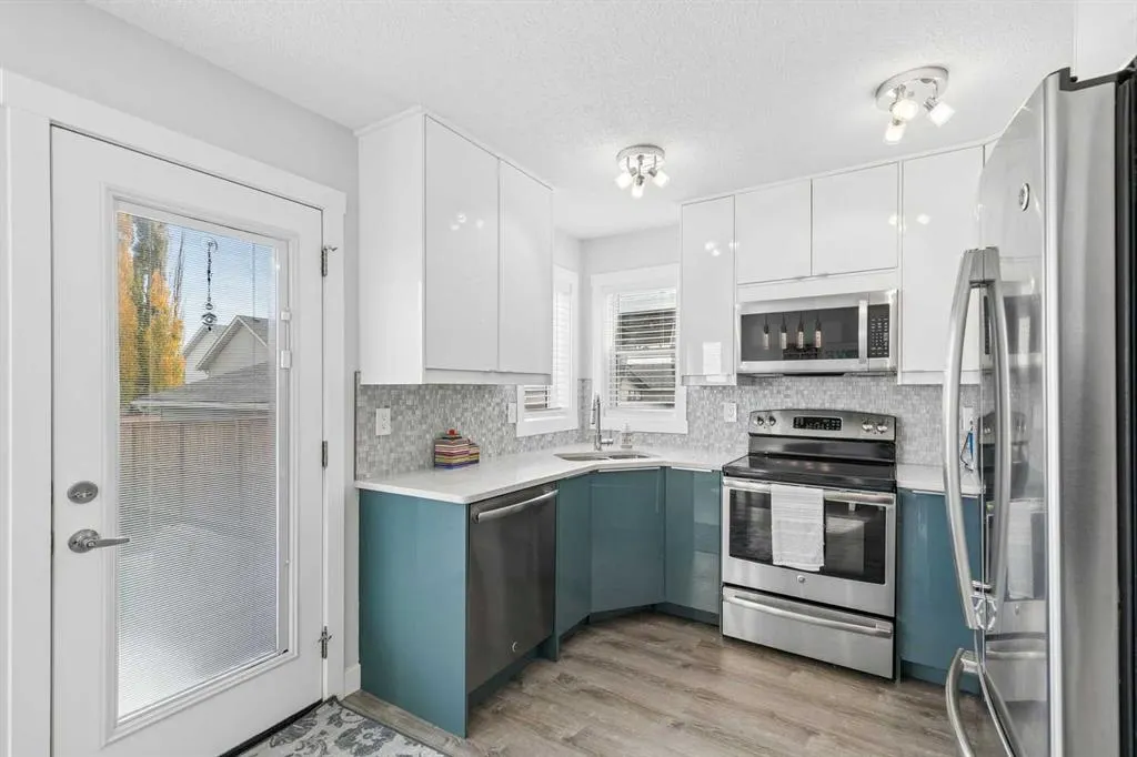 2003 Country Hills Circle NW