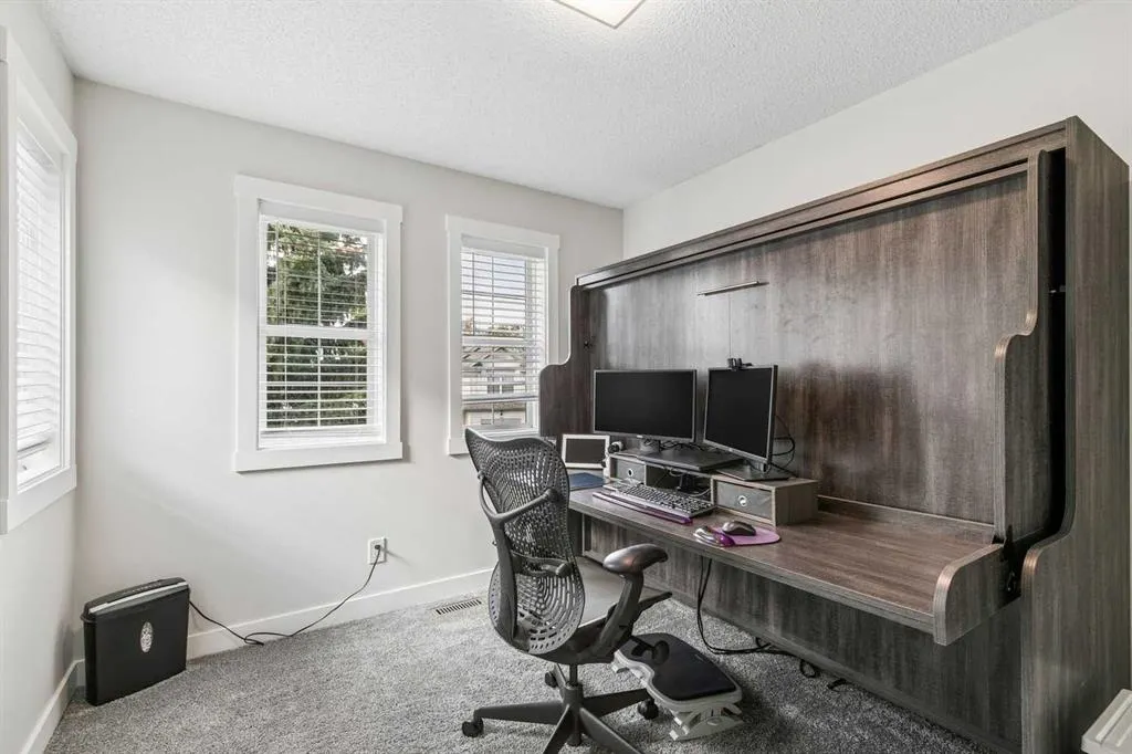 2003 Country Hills Circle NW