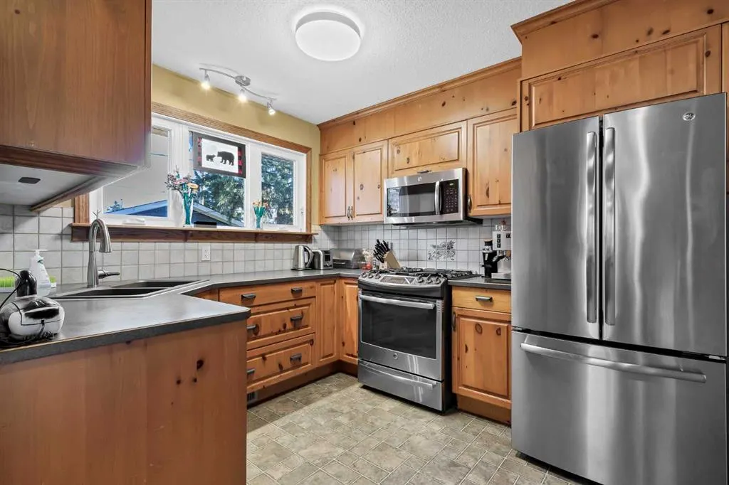 4708 Nordegg Crescent NW