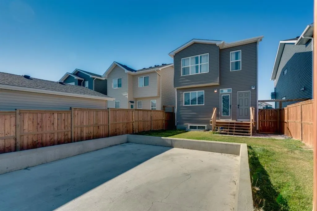 130 Dawson Harbour Rise