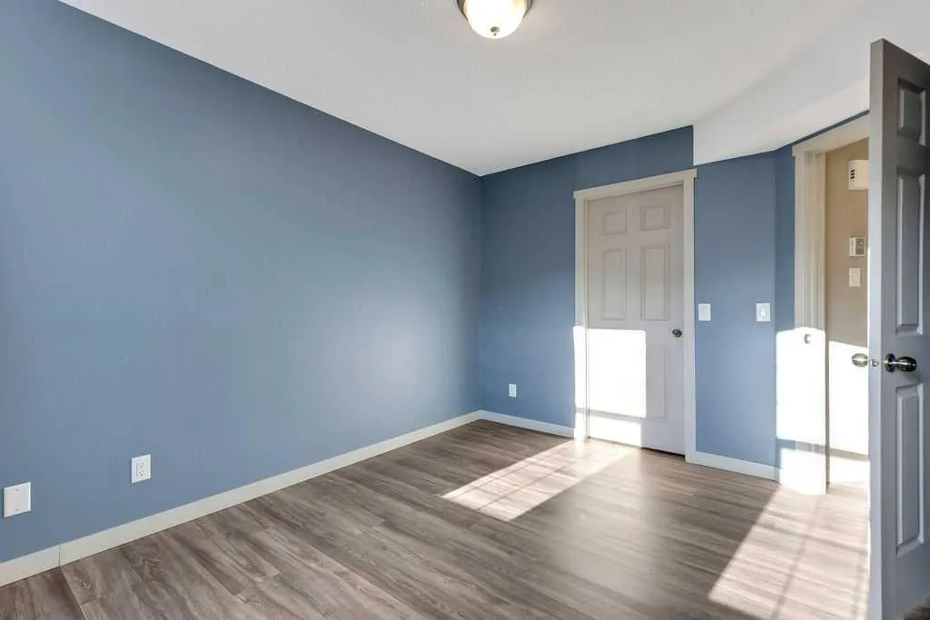 103 Strathaven Drive #423