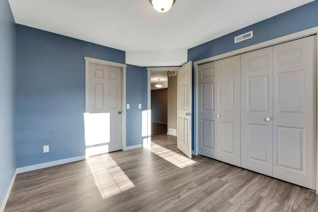 103 Strathaven Drive #423