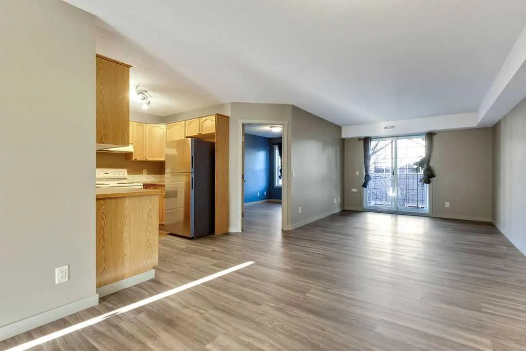 103 Strathaven Drive #423