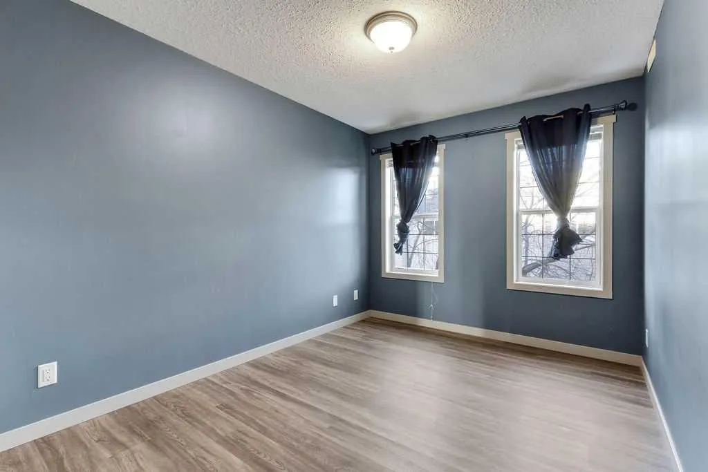 103 Strathaven Drive #423