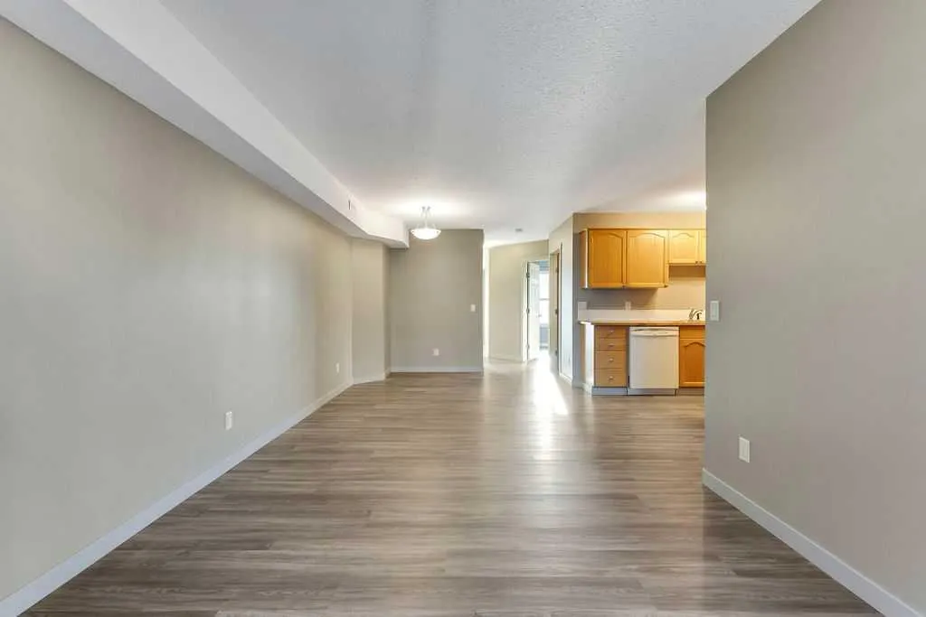 103 Strathaven Drive #423