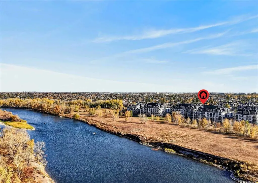 211 Quarry Way SE #105