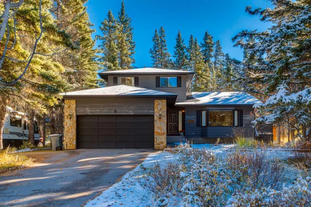 9 Redwood Meadows Close
