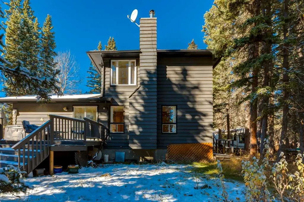9 Redwood Meadows Close