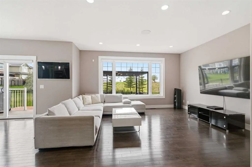112 Dixon Road