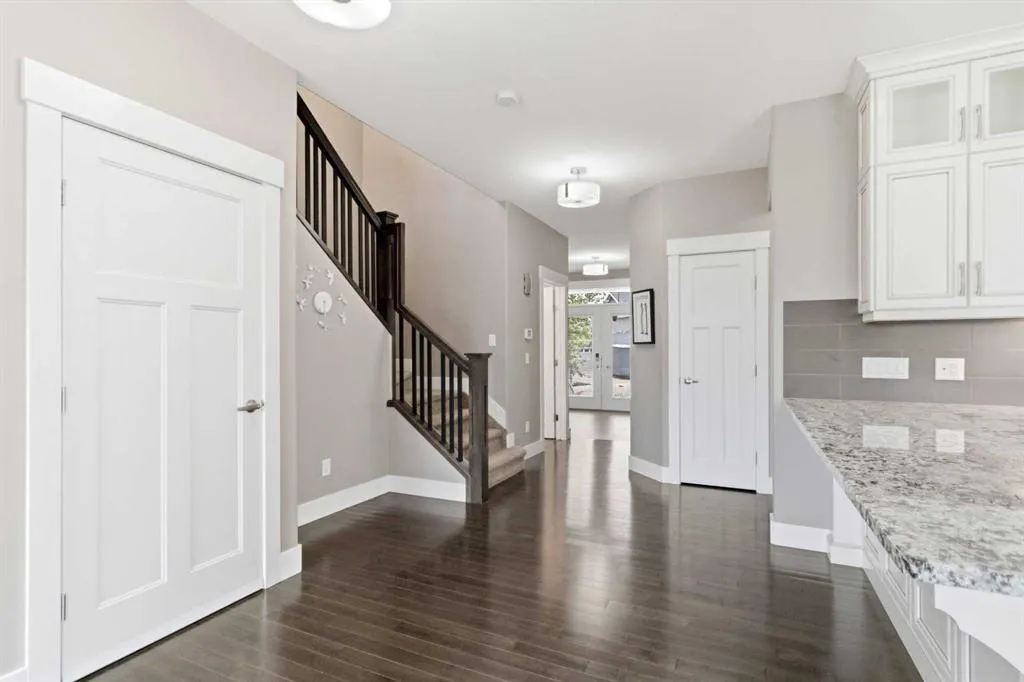 112 Dixon Road