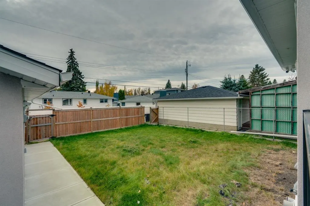 4947 10 Avenue SW